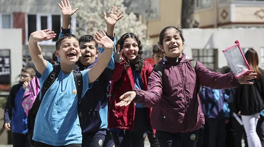 Ara tatil kalkmayacak, seneye 1 kez yapılacak! Milli Eğitim Bakanı Yusuf Tekin duyurdu