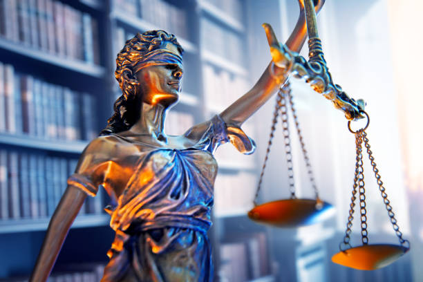 YÖK’ten Hukuk Hamlesi: Kontenjanlar Azaldı, Başarı Barajı Yükseldi , Şimdi ne olacak?
